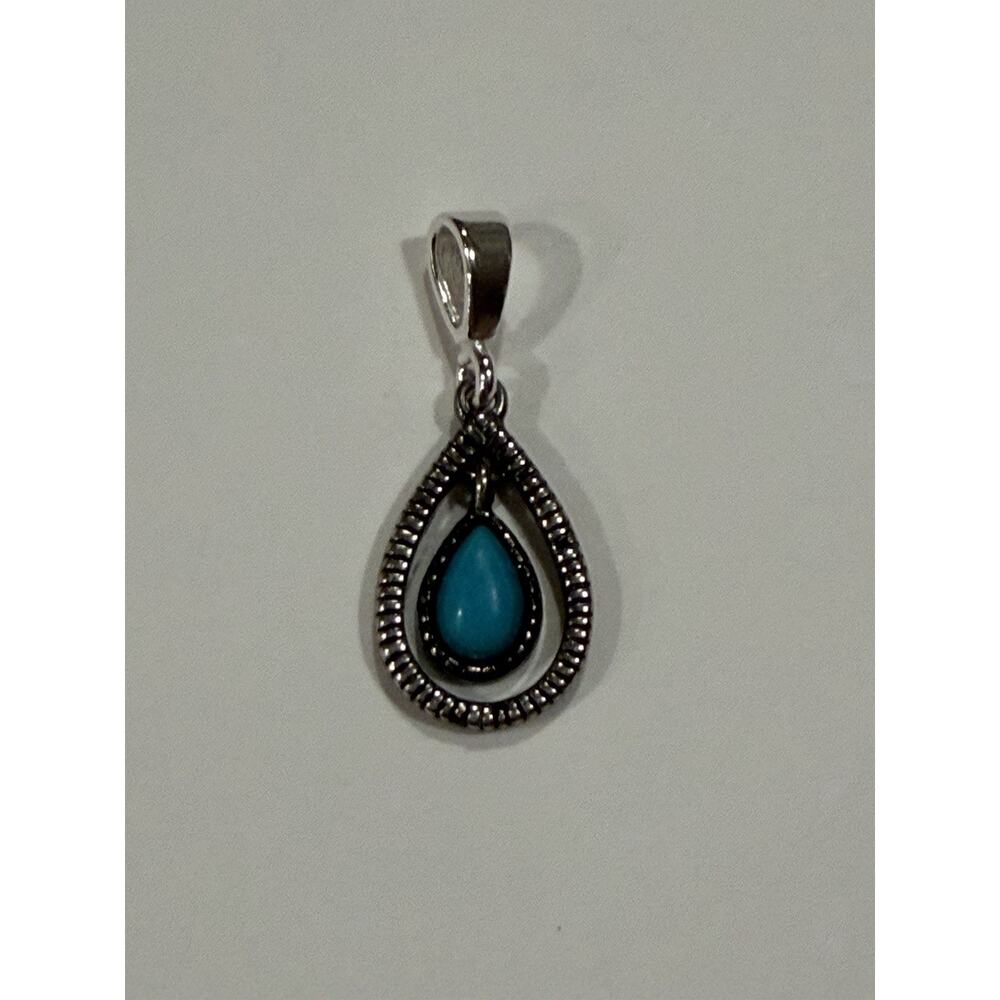 925 Sterling NV Turquoise Stone Pendant 1.3 Grams
